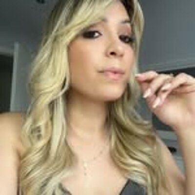Retrato de Anny Martins, cabeleireira e manicure